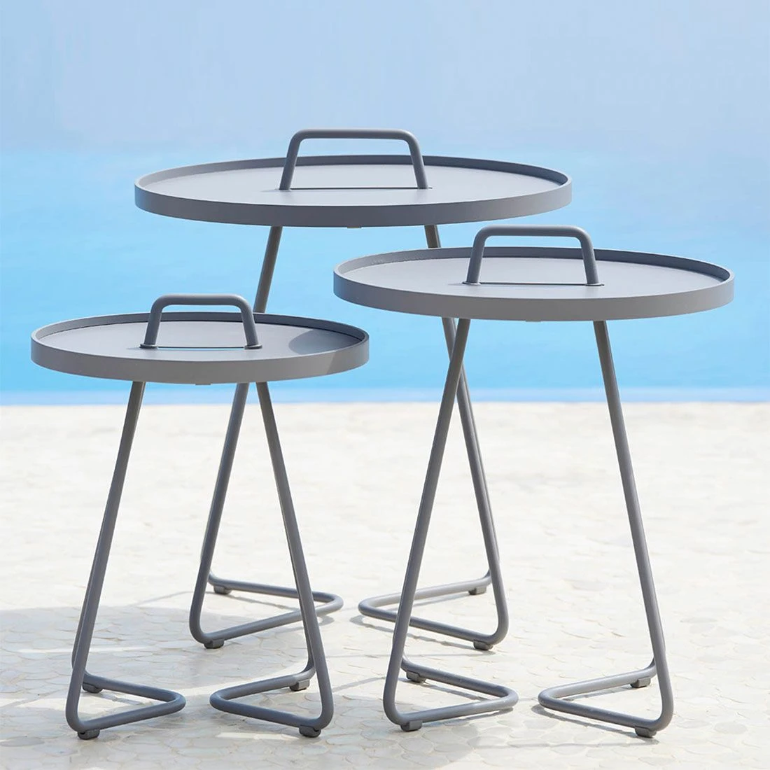 Cane-Line On-the-move Beistelltisch Ø44x54 Cm Aluminium Light Grey 2 Cane-Line On-the-move Beistelltisch Ø44x54 Cm Aluminium Light Grey – Bild 2