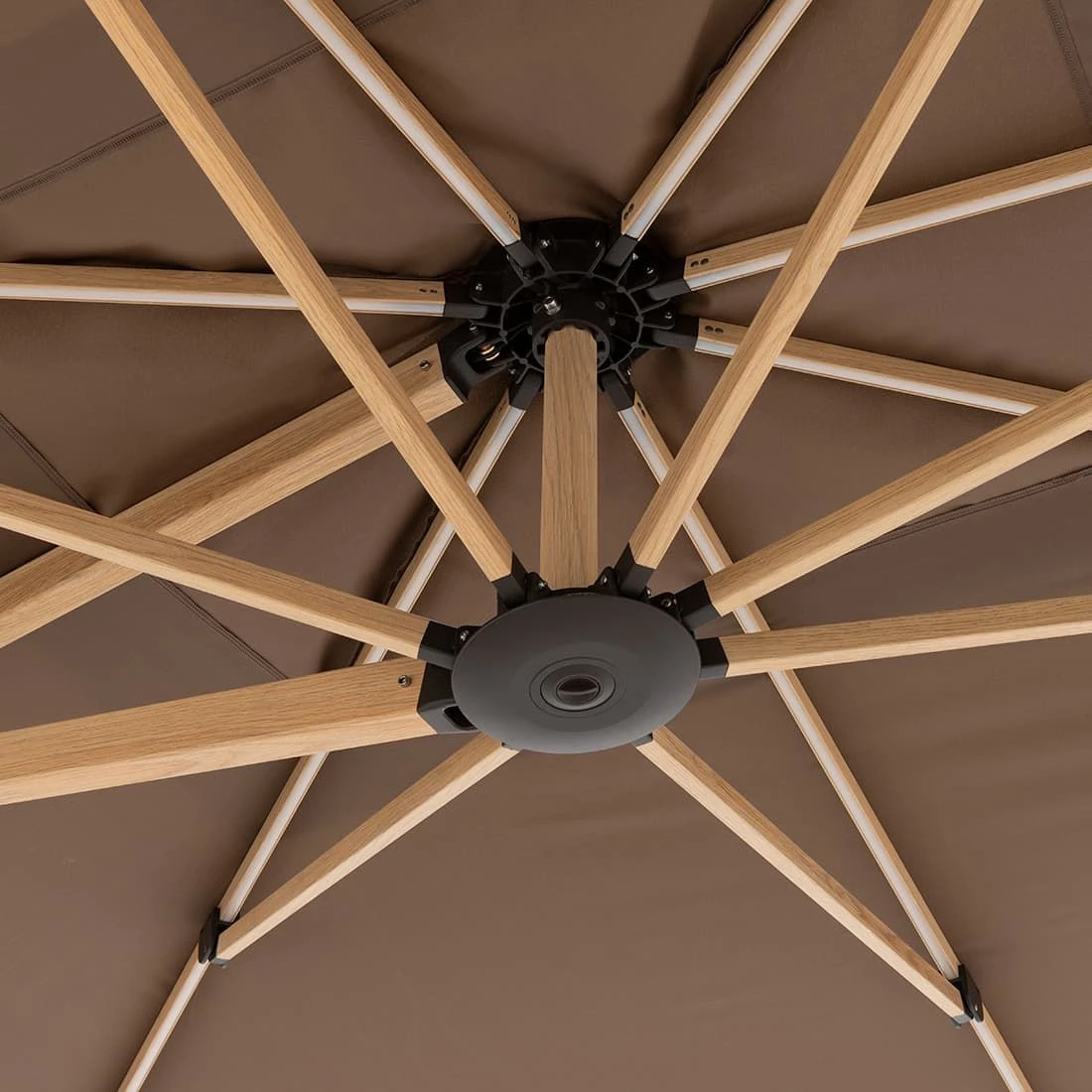 Doppler Alu-Wood Ampelschirm 400x300cm Holzoptik/Alu -846 Greige 8 Doppler Alu-Wood Ampelschirm 400x300cm Holzoptik/Alu -846 Greige – Bild 8