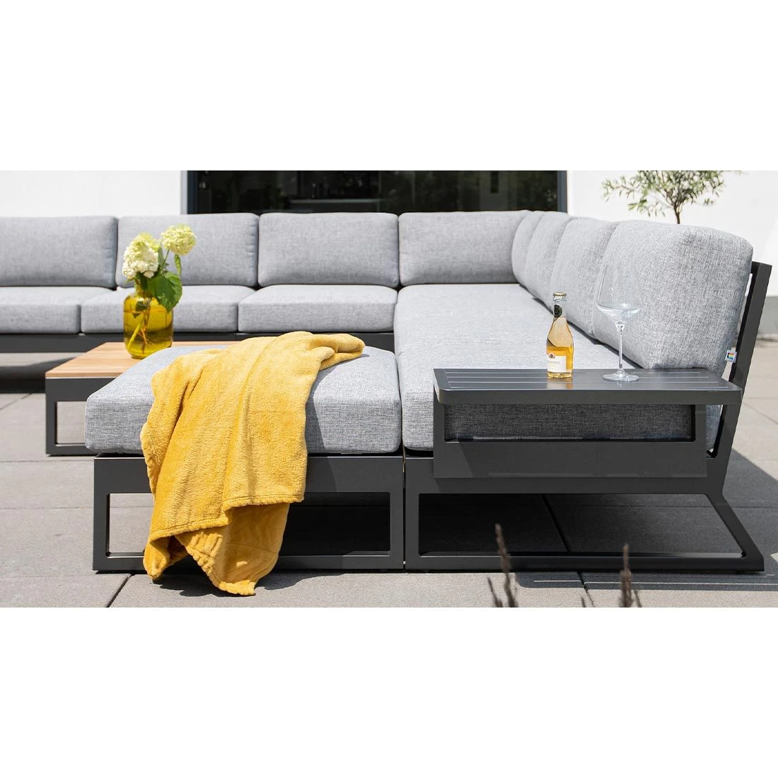 Kettler Ocean Skid Platform Ablagetisch 61x27x24cm Aluminium Anthrazit/Hellgrau Meliert 5 Kettler Ocean Skid Platform Ablagetisch 61x27x24cm Aluminium Anthrazit/Hellgrau Meliert – Bild 5