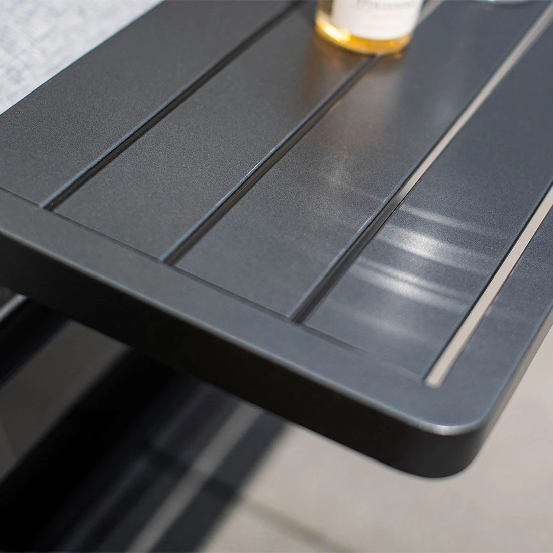 Kettler Ocean Skid Platform Ablagetisch 61x27x24cm Aluminium Anthrazit/Hellgrau Meliert 8 Kettler Ocean Skid Platform Ablagetisch 61x27x24cm Aluminium Anthrazit/Hellgrau Meliert – Bild 8