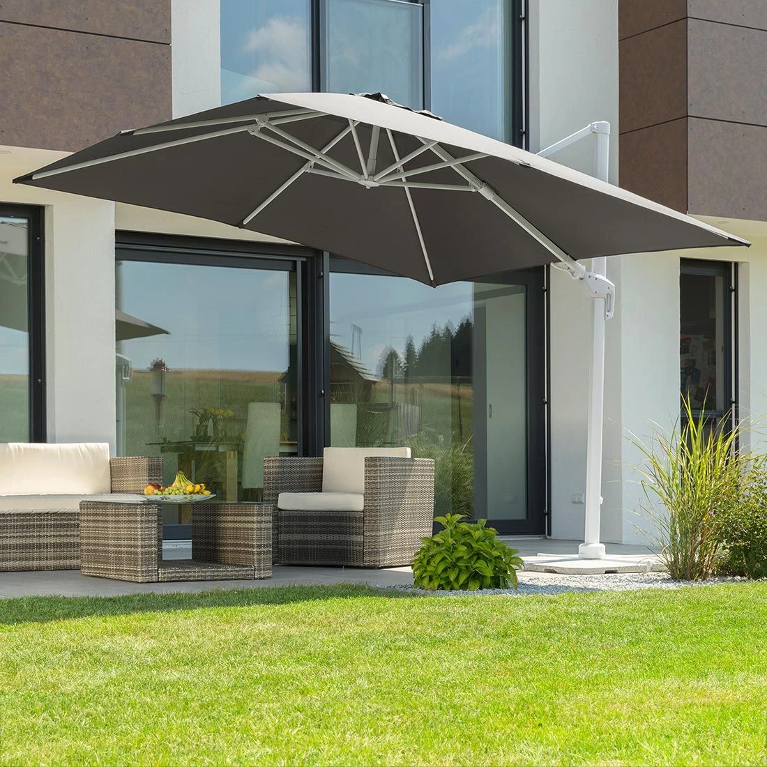 Schneider® Schneider Rhodos Twist-Bianco Ampelschirm 300x300cm Weiß/Anthrazit 6 Schneider® Schneider Rhodos Twist-Bianco Ampelschirm 300x300cm Weiß/Anthrazit – Bild 6