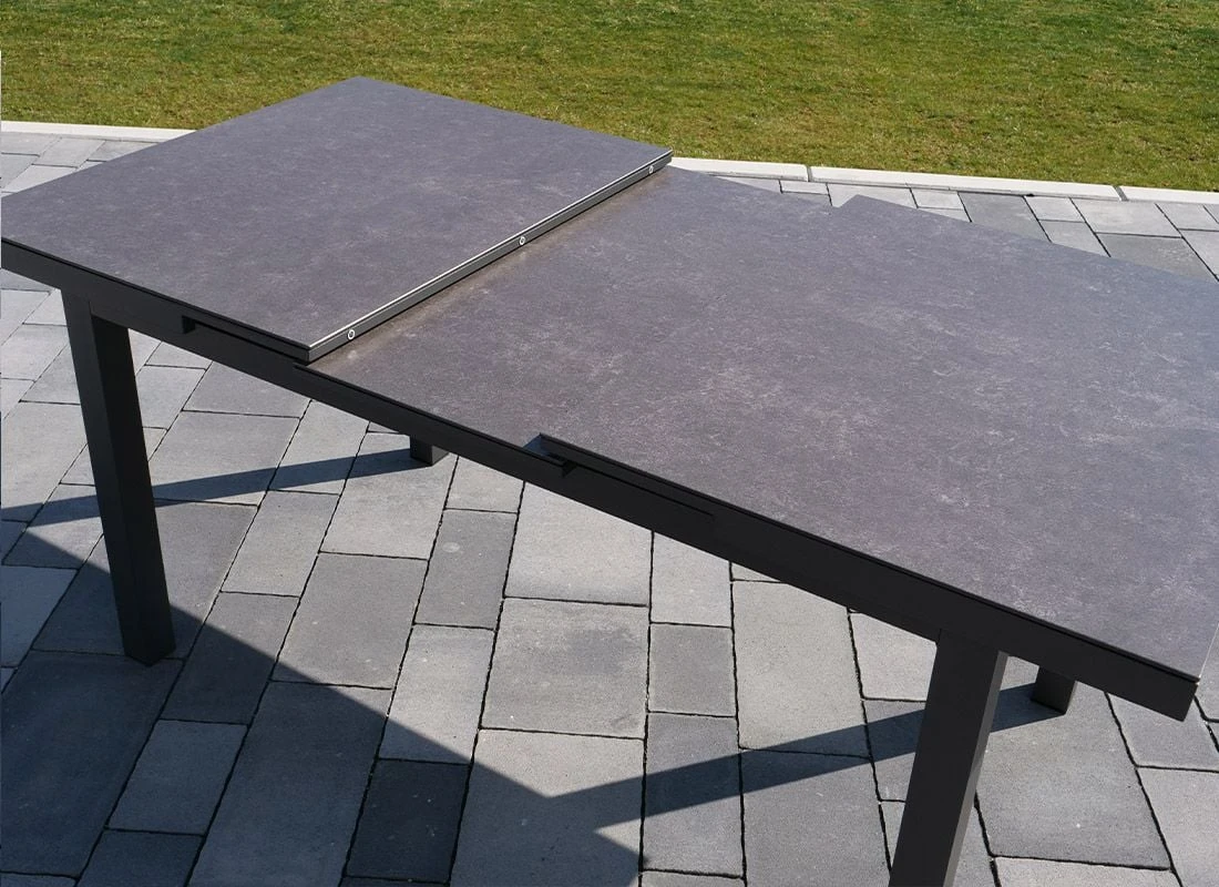 Sungörl Bamberg Ausziehtisch 160/210x90cm Aluminium/Keramik-Glas Anthrazit/Beton 3 Sungörl Bamberg Ausziehtisch 160/210x90cm Aluminium/Keramik-Glas Anthrazit/Beton – Bild 3